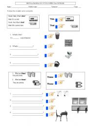 English Worksheet: Demonstrative pronouns