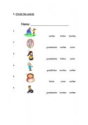 English Worksheet: Family Vocabulary & Reading