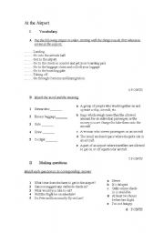 English Worksheet: At the airport 