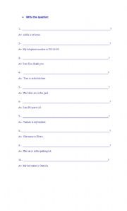 English Worksheet: Exercises with WH Questions