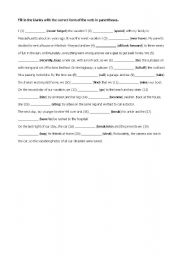 English worksheet: VACATIONS