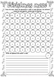 English Worksheet: Christmas maze 