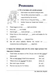 English Worksheet: Pronouns
