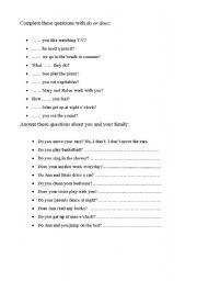 English Worksheet: Do/Does