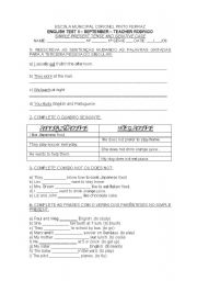 English worksheet: GENITIVE AND SIMPLE PRESENT