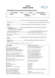 English Worksheet: Singigng class ( studentscopy )