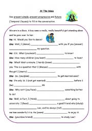 English Worksheet: At The Disco (time clauses)