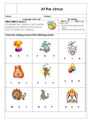 English Worksheet: At the circus