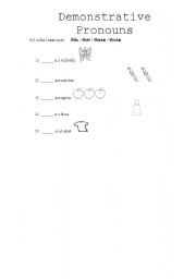 English Worksheet: demonstrative pronouns