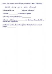 English worksheet: Complete with the correct phrasal verb