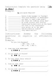 English Worksheet: Using Do or Does