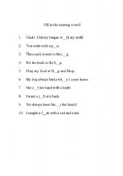 English Worksheet: Spelling with short vowels