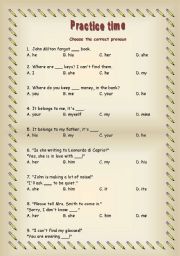 English Worksheet: Pronouns
