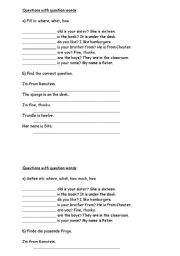 English Worksheet: Questions with question words