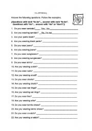 English Worksheet: Clothing Conversation