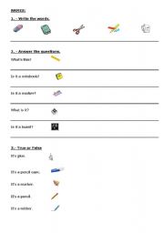 English worksheet: SCHOOL THINGS