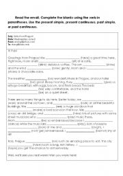 English Worksheet: Mixed Tense Email