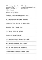 English worksheet: Questions words