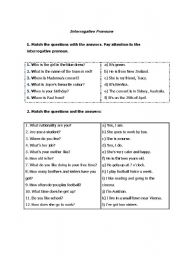 English Worksheet: Interrogative Pronouns