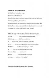 English Worksheet: Demonstrative Pronouns