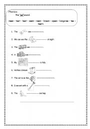 English Worksheet: phonics 