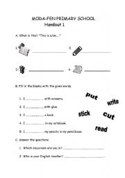 English Worksheet: school objects