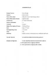 English Worksheet: writing a postcard