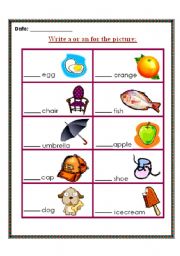 English Worksheet: Write a or an for the picture