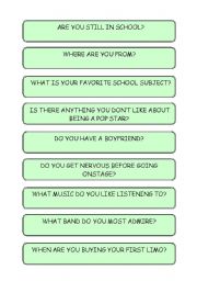 English worksheet: Matching sentences