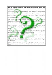 English worksheet: Discussion on teacher and students roles in class