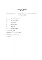 English Worksheet: Auxiliary - verbs to be
