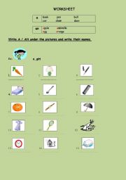 English worksheet: singular-plural objects-demonstratives