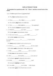 English Worksheet: simple present and present continuous tense