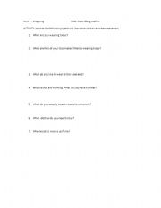 English Worksheet: Describing outfits