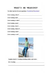 English Worksheet: CLOTHES