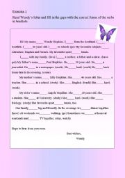 English Worksheet: Present Simple (My family)