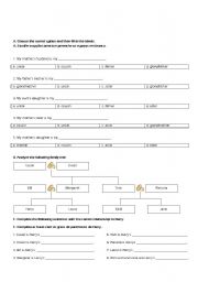 English Worksheet: Family Members