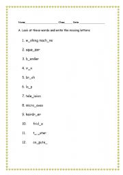 English worksheet: Spelling - household objects