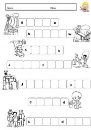 English Worksheet: On the playground