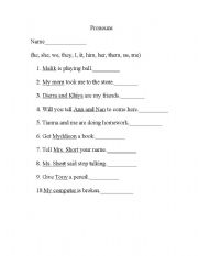 English Worksheet: Pronouns