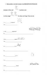 English worksheet: demonstrative pronouns