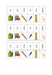 English worksheet: Classroom objects - memory game