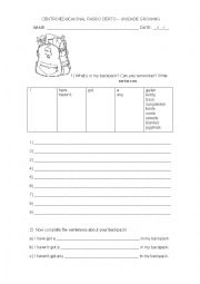 English Worksheet: Whats in my backpack?