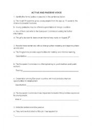 English Worksheet: Active and Passive Voice