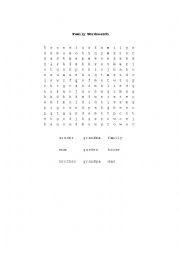 English Worksheet: Family Wordsearch