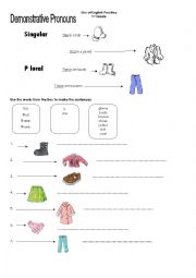 English Worksheet: Demonstrative Pronouns