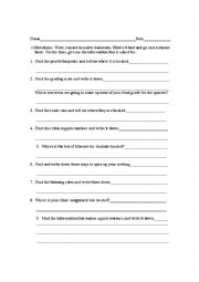 English Worksheet: Class Scavenger Hunt