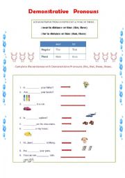 English Worksheet: demonstrative pronouns