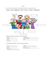 English Worksheet: FAMILY MEMBERS