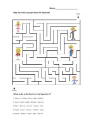 English Worksheet: Family Labyrinth